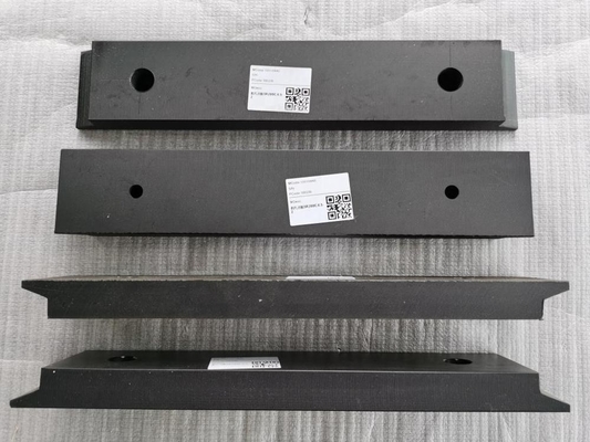 10010840 Blocco di scorrimento in nylon Barra di scorrimento (con foro) SR200C.8.5-2 per SANY SR150