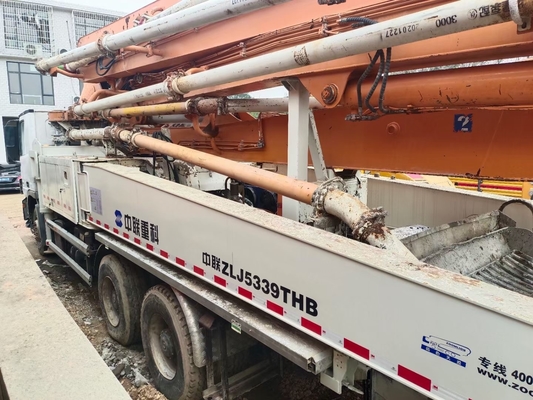2012 ZoomLion 49M Used Concrete Pump Truck all'interno del telaio Benz